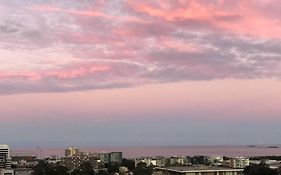 Cbd Penthouse Retreat - Stunning Ocean & City View
